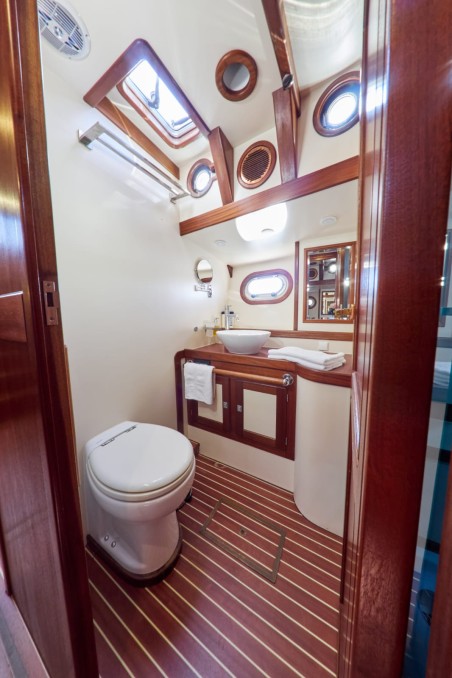 Goletta 20 | Yacht Charter Italy | Travelboat