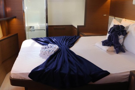 Lagoon-Bénéteau Lagoon 52 F - 5 + 2 cab. Happy Ours