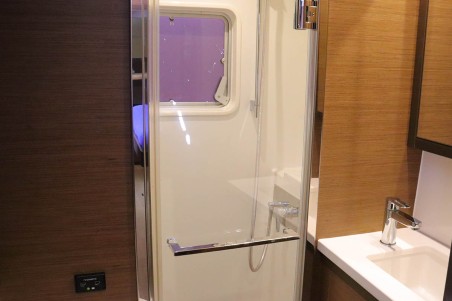 Lagoon-Bénéteau Lagoon 52 F - 5 + 2 cab. Happy Ours