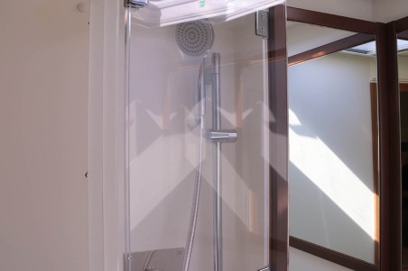 Lagoon-Bénéteau Lagoon 52 F - 5 + 2 cab. Happy Ours