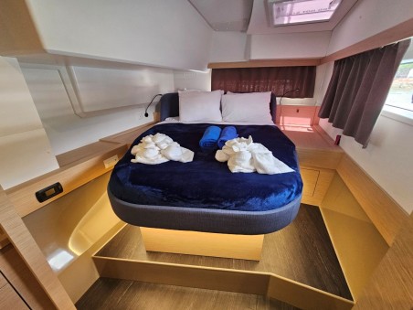 Fountaine Pajot FP 41 Maesto 3 | Yacht Charter US Virgin Islands | Travelboat