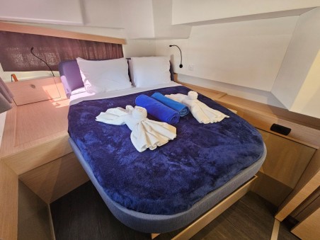 Fountaine Pajot FP 41 Maesto 3 | Yacht Charter US Virgin Islands | Travelboat