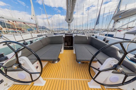 Hanse 410 | Yacht Charter Croatia | Travelboat