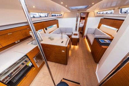 Hanse 410 | Yacht Charter Croatia | Travelboat