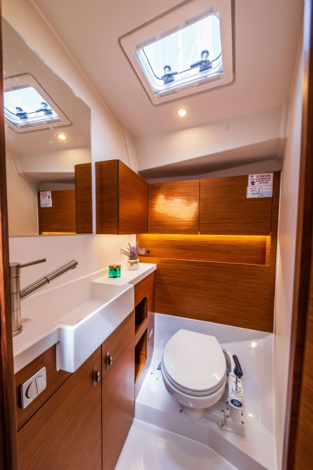 Hanse 410 | Yacht Charter Croatia | Travelboat
