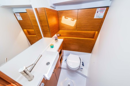 Hanse 410 | Yacht Charter Croatia | Travelboat