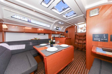 Bavaria Cruiser 37 | Czarter jachtu Chorwacja | Travelboat