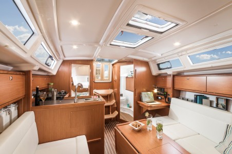 Bavaria Cruiser 34 | Yacht Charter Croatia | Travelboat