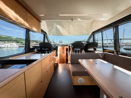 Bavaria Yachtbau Bavaria R40 Fly Neptun