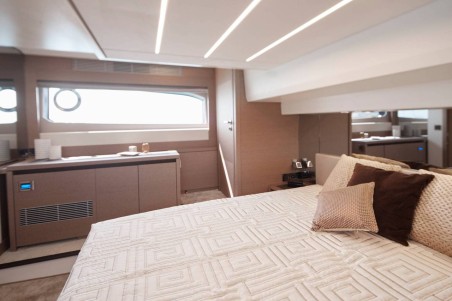 Jeanneau Prestige 520 Flybridge - 3 + 1 cab. Caprice