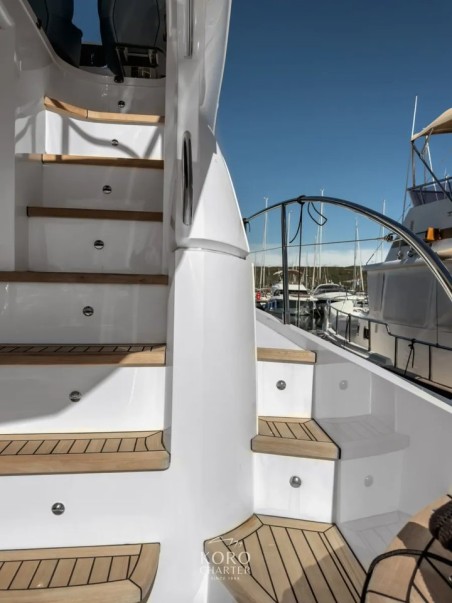 Princess Yachts Princess 50 Flybridge - 3 + 1 cab. Mia