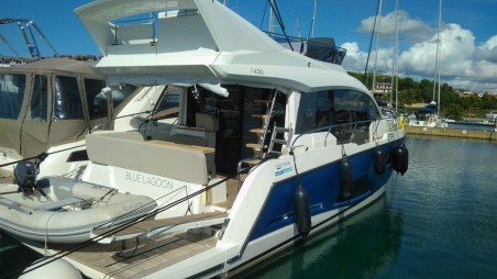 Sealine Sealine F430 Blue Lagoon