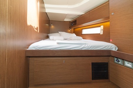 Oceanis 51.1 | yacht charter Greece | Travelboat