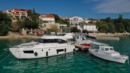 Bavaria Virtess 420 Fly | Yacht Charter Croatia | Travelboat