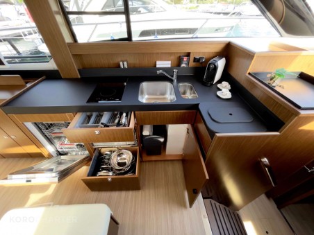 Bavaria Virtess 420 Fly | Yacht Charter Croatia | Travelboat