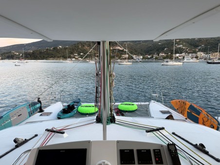 Lagoon-Bénéteau Lagoon 560 S2 - 5 + 1 cab. Starlight (Crewed)