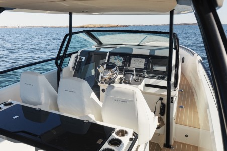 Saxdor 320 GTO | Yacht Charter Croatia | Travelboat
