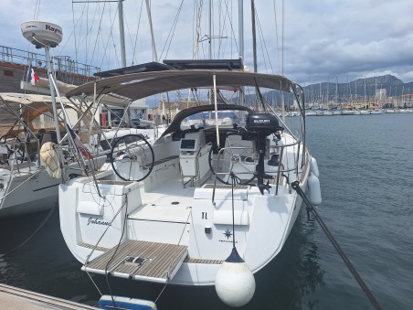 Sun Odyssey 439 | Yacht Charter France | Travelboat