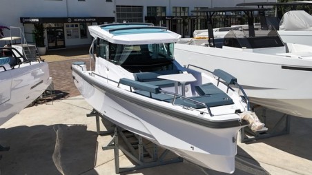 Axopar 29 XC Cross Cabin | Yacht Charter Croatia | Travelboat