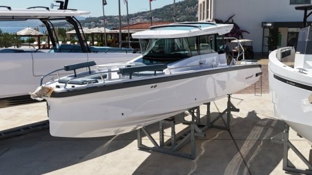 Axopar 29 XC Cross Cabin | Yacht Charter Croatia | Travelboat