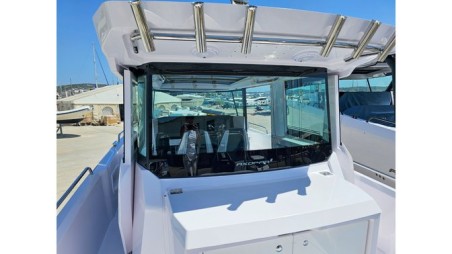 Axopar 29 XC Cross Cabin | Yacht Charter Croatia | Travelboat