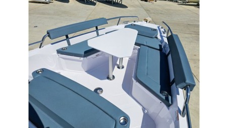 Axopar 29 XC Cross Cabin | Yacht Charter Croatia | Travelboat