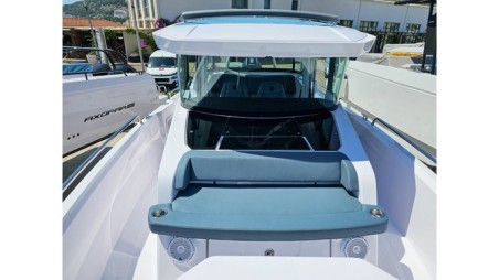 Axopar 29 XC Cross Cabin | Yacht Charter Croatia | Travelboat