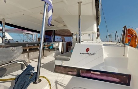 Fountaine Pajot Isla 40 | Yacht Charter Greece | Travelboat