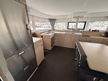 Lagoon 43 | Yacht Charter Croatia | Travelboat