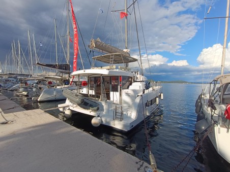 Bali Catspace OW | Yacht Charter Greece | Travelboat