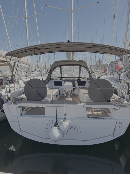 Dufour 37 | Yacht Charter France | Travelboat