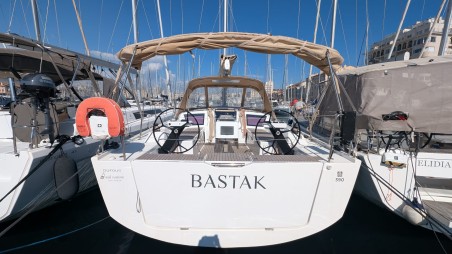 Dufour 390 GL | Yacht Charter France | Travelboat