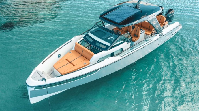 Saxdor 320 GTO | Czarter jachtu Chorwacja | Travelboat