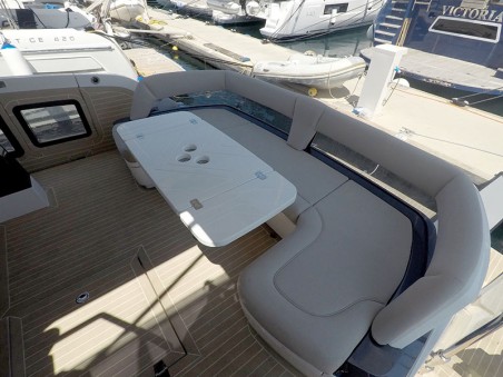 Galeon 480 Fly | Czarter jachtu Chorwacja | Travelboat