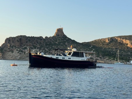 Menorquin 160 Balsamico | Yacht Charter Spain | Travelboat