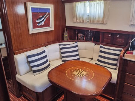 Menorquin 160 Balsamico | Yacht Charter Spain | Travelboat