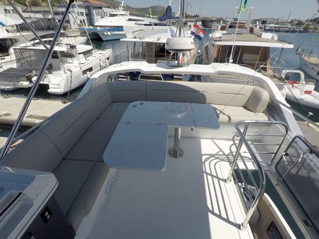 Galeon 480 Fly | Czarter jachtu Chorwacja | Travelboat