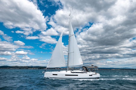 Sun Odyssey 490 | Yacht Charter Italy | Travelboat