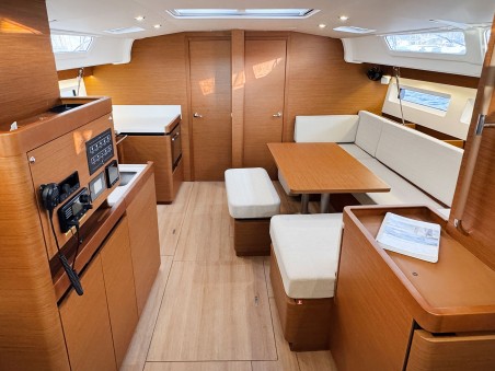 Sun Odyssey 490 | Yacht Charter Italy | Travelboat