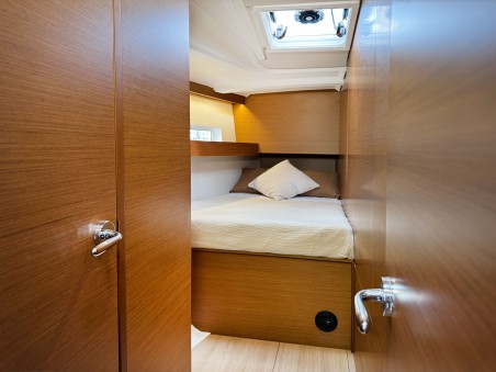 Sun Odyssey 490 | Yacht Charter Italy | Travelboat
