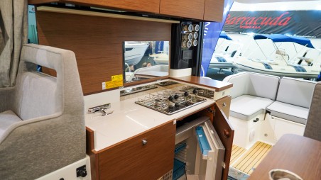 Delphia 10 Sedan | Czarter jachtu Chorwacja | Travelboat