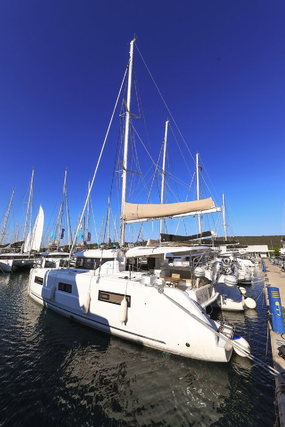 Lagoon 46 - 4 + 2 cab. | Yacht Charter Croatia | Travelboat