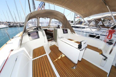 Sun Odyssey 389 | Yacht Charter Croatia | Travelboat