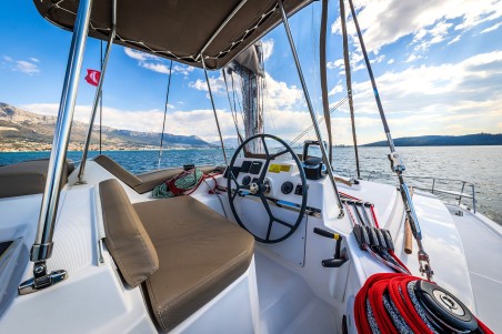 Bali 4.1 - 4 cab. | Yacht Charter Croatia | Travelboat