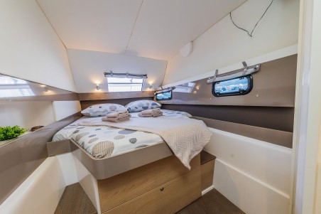 Bali 4.1 - 4 cab. | Yacht Charter Croatia | Travelboat