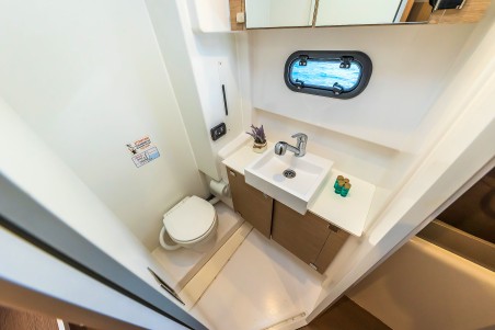 Bali 4.1 - 4 cab. | Yacht Charter Croatia | Travelboat