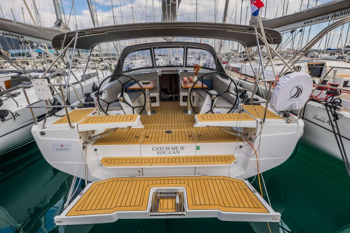 Hanse 410 | Yacht Charter Croatia | Travelboat