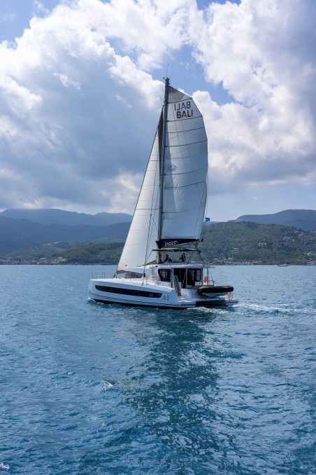 Bali 4.2 | Czarter jachtu Grecja | Travelboat