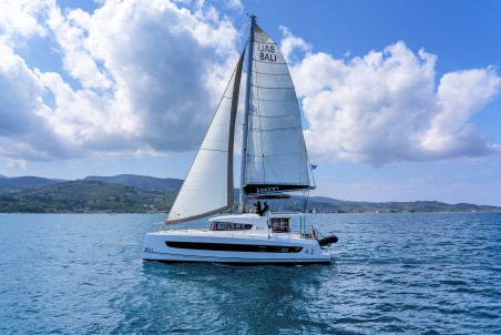 Bali 4.2 | Czarter jachtu Grecja | Travelboat