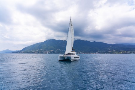 Bali Catspace | Yacht Charter Greece | Travelboat